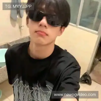 滑颢清